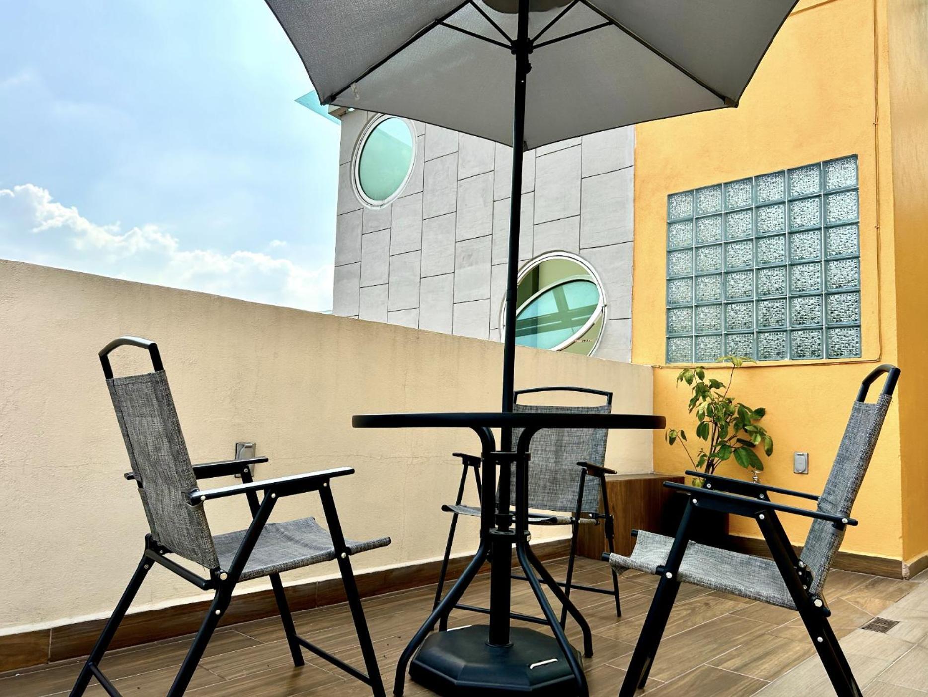 Hotel La Casa Del Reloj - Zona De Hospitales Città del Messico Esterno foto